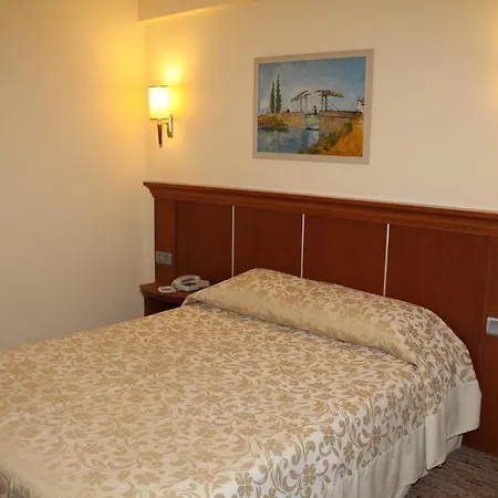 Royal Maris Hotell 4*